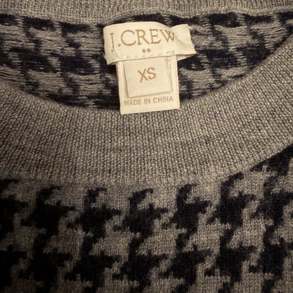 J. Crew 100% Merino Wool Houndstooth Sweater - Picture 2 of 3